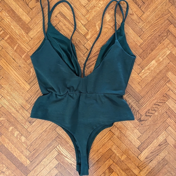 Lulu's Deep Plunge Bodysuit - Picture 8 of 10